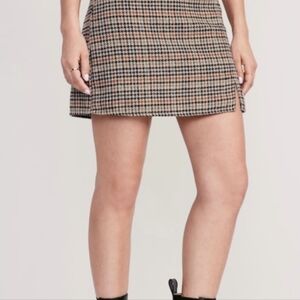Old Navy plaid skirt